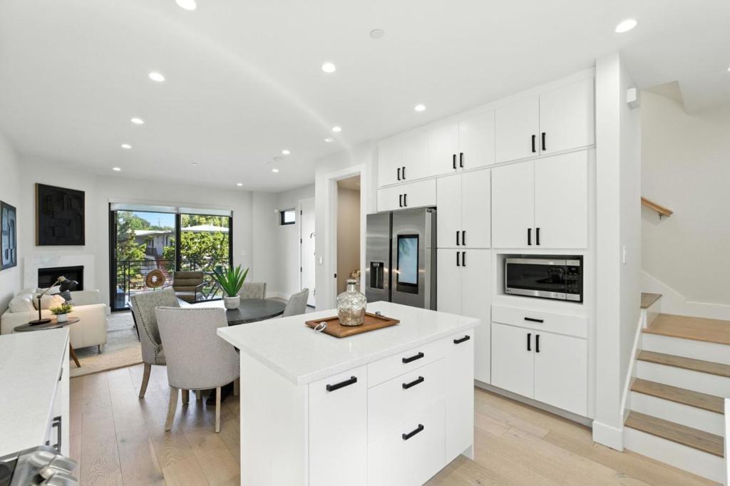 500 Walnut Street B