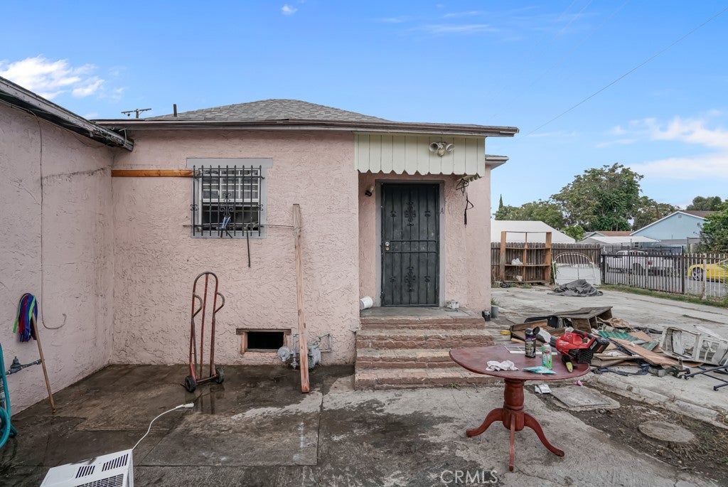 2424 E 115th