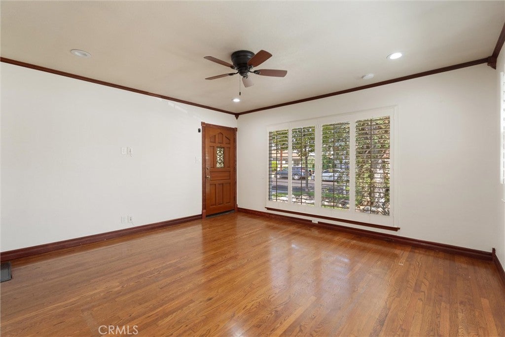 16221 Grand