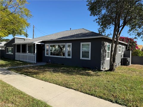 Photo of 7358 Riverton Ave, Sun Valley, CA 91352 (MLS # BB26069754)