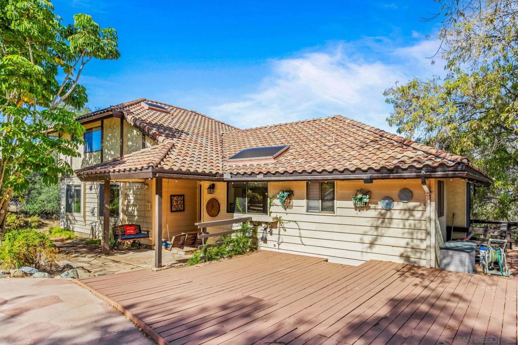 3209 Mary Ln LN, Escondido CA 92025