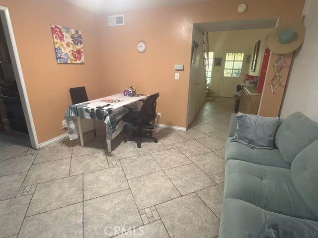 20744 Earlgate