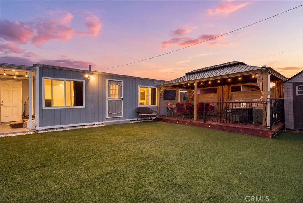 14324 S Corlett AVE, Compton CA 90220