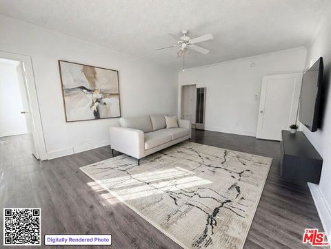 Photo of 2611 W Orchard Avenue #2611, Los Angeles, CA 90007 (MLS # 26661927)