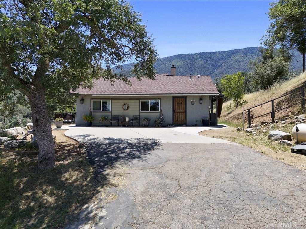26920 Clear Creek Rd