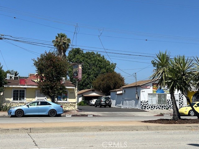 2541 Rosemead Boulevard