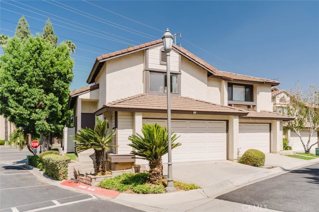 5050 Canyon Crest Drive 43