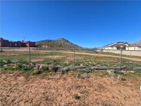 Photo of 0 Rancherias, Apple Valley, CA 92307 (MLS # IV26028911)