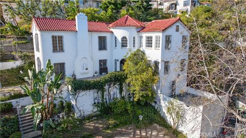 Photo of 2329 N Edgemont St, Los Angeles, CA 90027 (MLS # CV26000815)