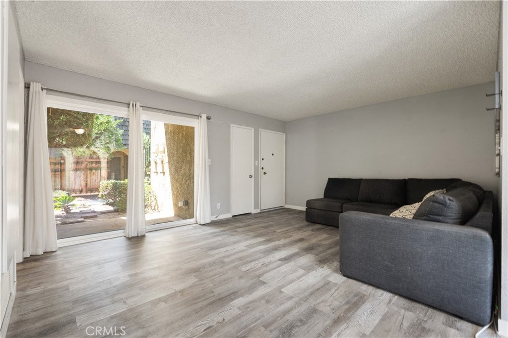 303 W Linda Vista Avenue 19