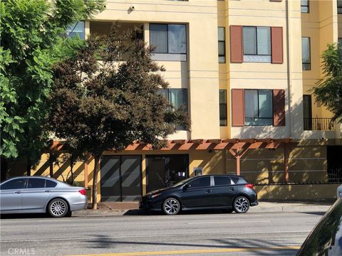 Photo of 6938 Laurel Canyon #310, North Hollywood, CA 91605 (MLS # PW25239624)