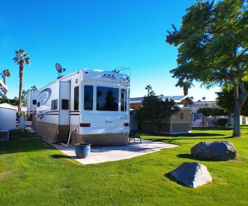 Rancho Casa Blanca - Manufactured In Park