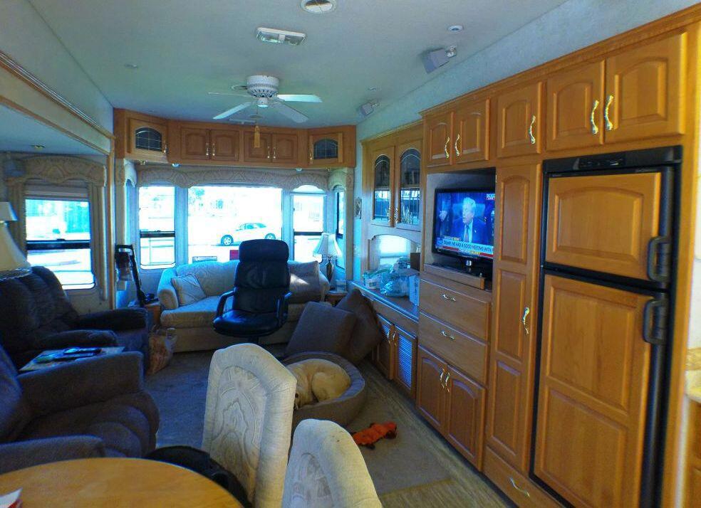 Rancho Casa Blanca - Manufactured In Park