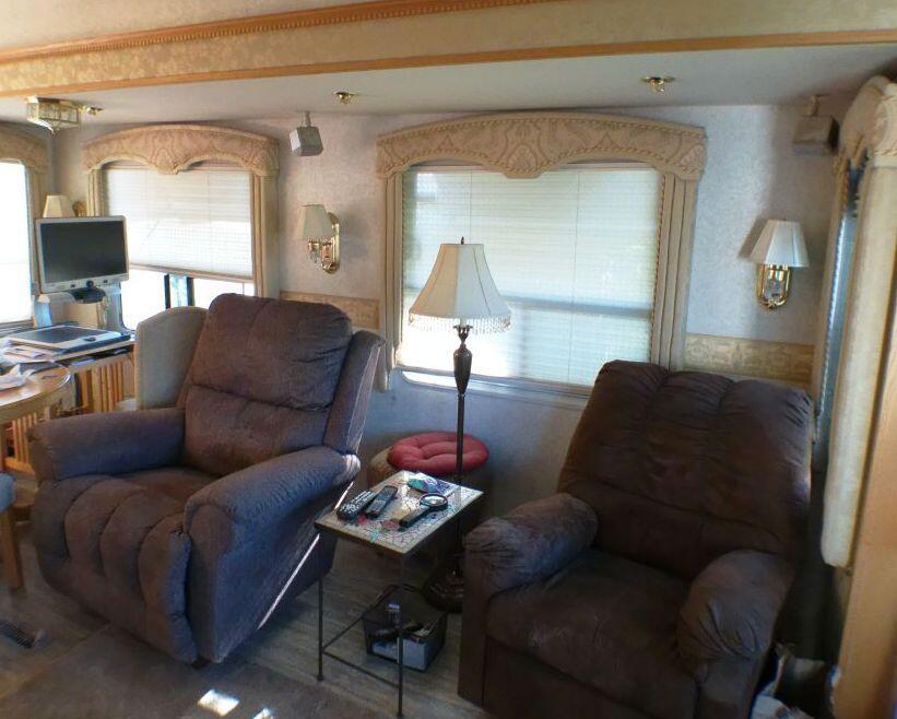 Rancho Casa Blanca - Manufactured In Park