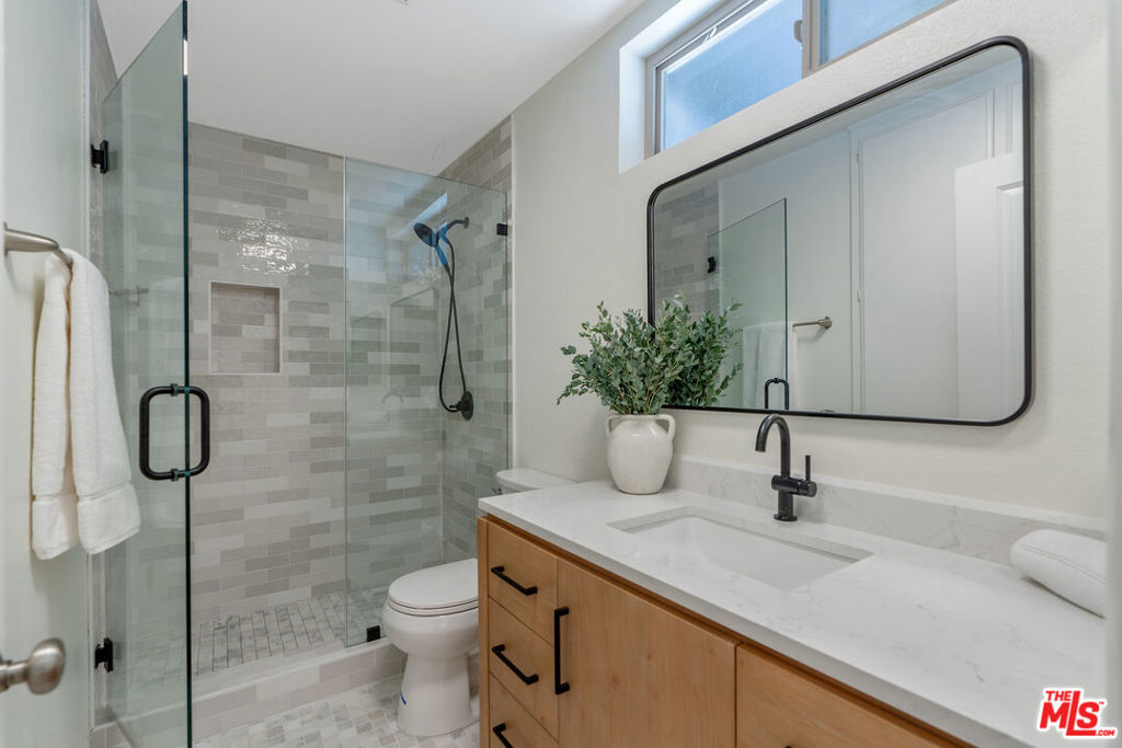 31567 Lindero Canyon Road 3