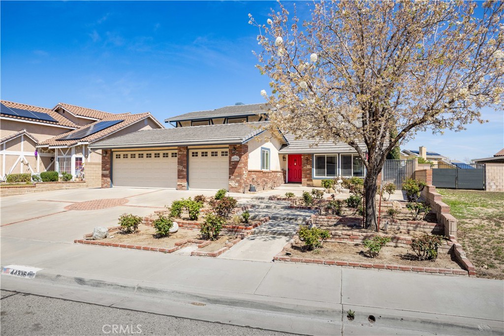 44336 Nolina Circle