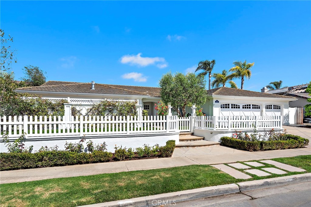 1230 Santiago Drive