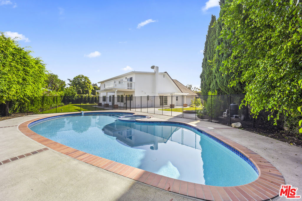 Welcome to your dream home in the heart of Irvine! This beautifully upgraded 5-bedroom, 4-bathroom residence offers the perfect blend of luxury, comfort, and functionality.Step inside to discover an open-concept floor plan filled with natural light, featuring modern finishes, new floors, and a chef-inspired kitchen with high-end stainless steel appliances, custom cabinetry, and quartz countertops.The expansive backyard is an entertainer's paradise  complete with a sparkling pool, lush lawn, and plenty of space for outdoor dining, play, and relaxation. Perfect for family gatherings or weekend barbecues. Located minutes from shopping centers, parks, and major freeways, this home offers an unbeatable combination of style, convenience, and outdoor living.