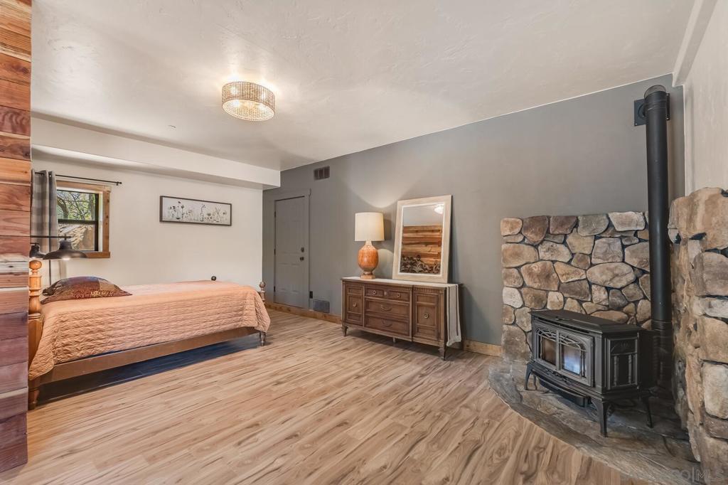 35251 Twin Oaks Rd