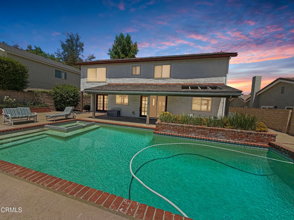 5828 Sunny Vista Avenue
