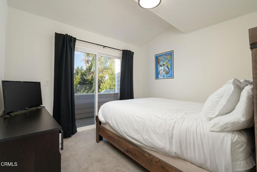 Pierpont/Ocean Front - 0276 - Residential