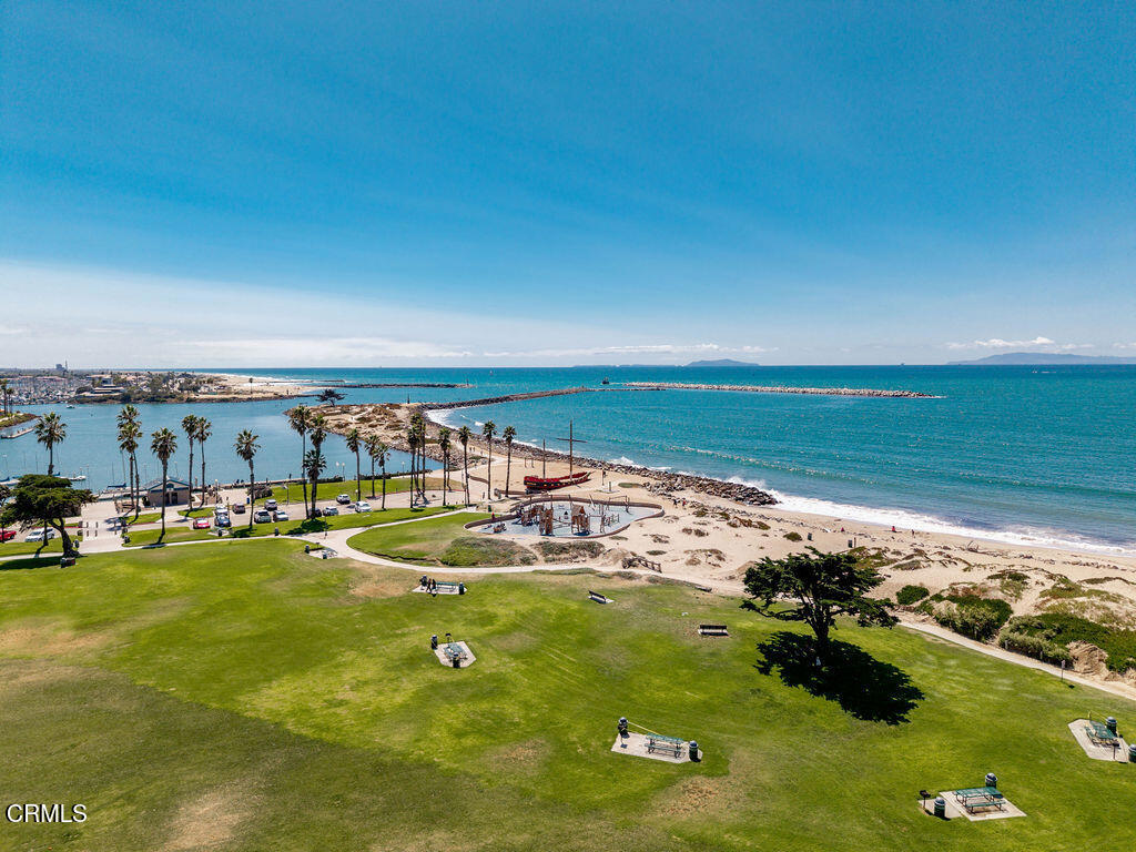 Pierpont/Ocean Front - 0276 - Residential