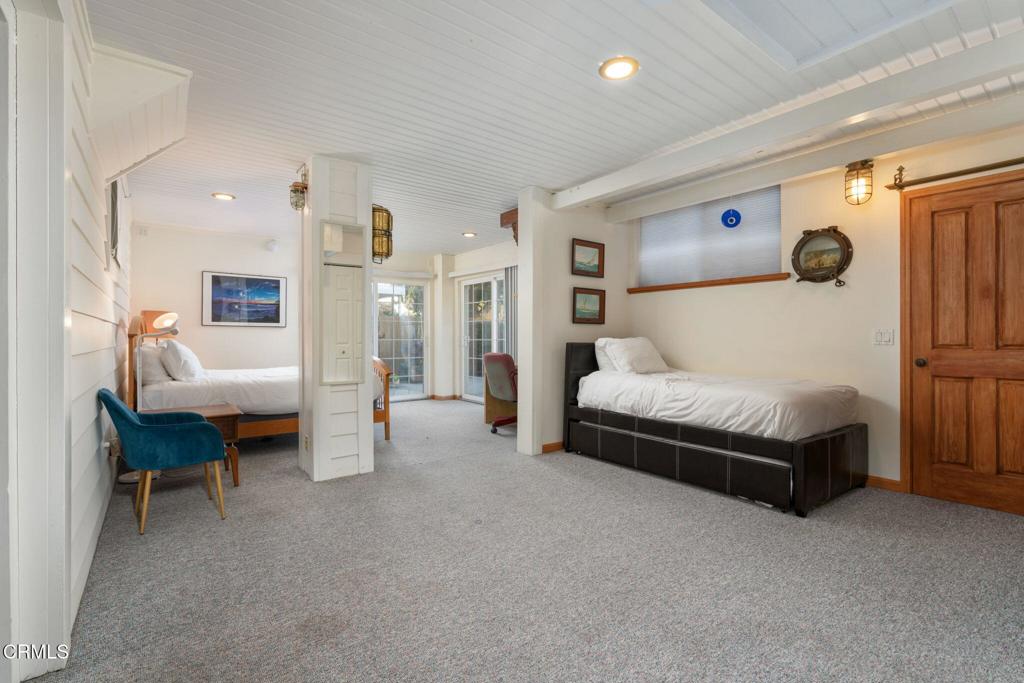 Pierpont/Ocean Front - 0276 - Residential