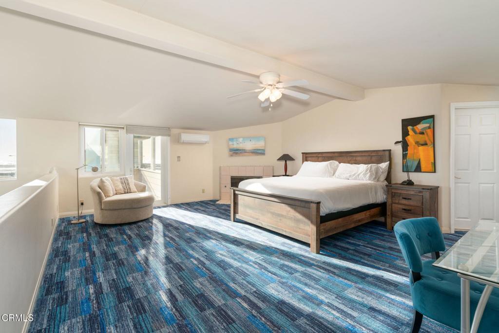 Pierpont/Ocean Front - 0276 - Residential