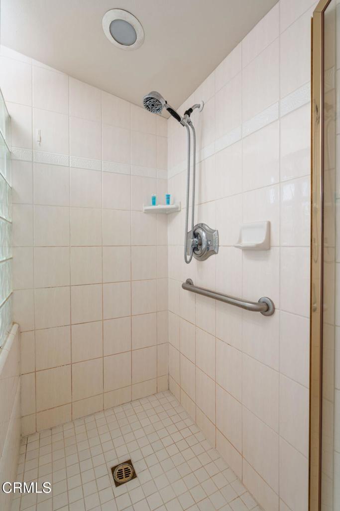 Pierpont/Ocean Front - 0276 - Residential