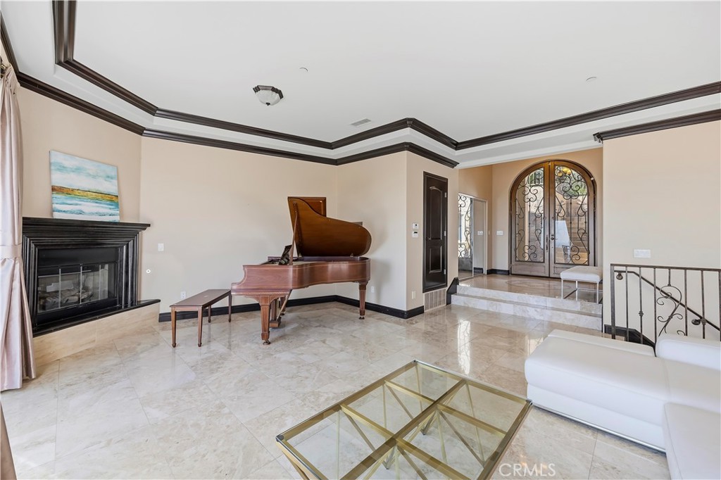 2030 Hanscom Drive