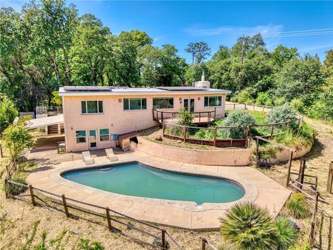 Photo of 1285 Shady Ln, Lakeport, CA 95453 (MLS # LC26091061)