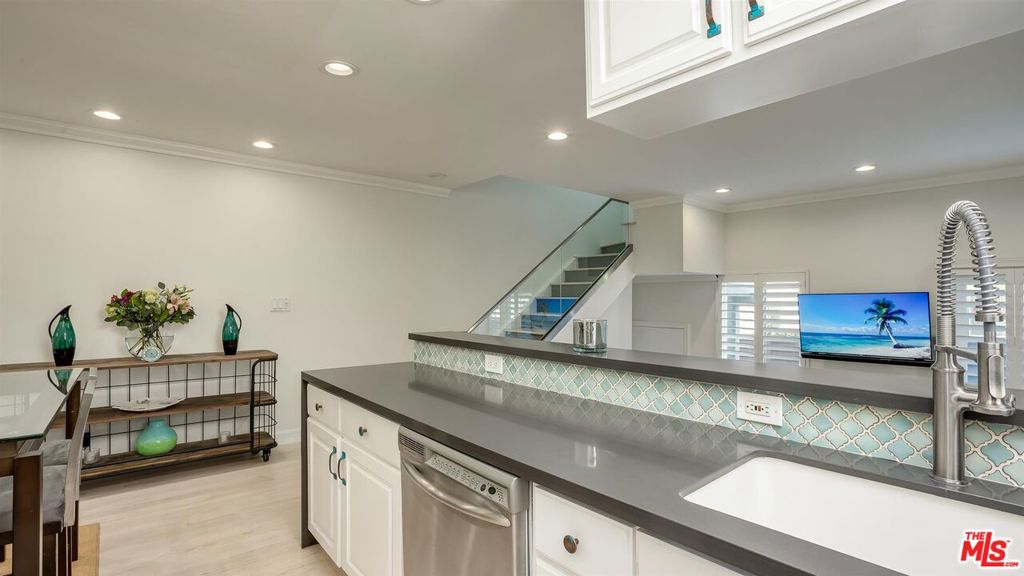 1144 17th Street 11