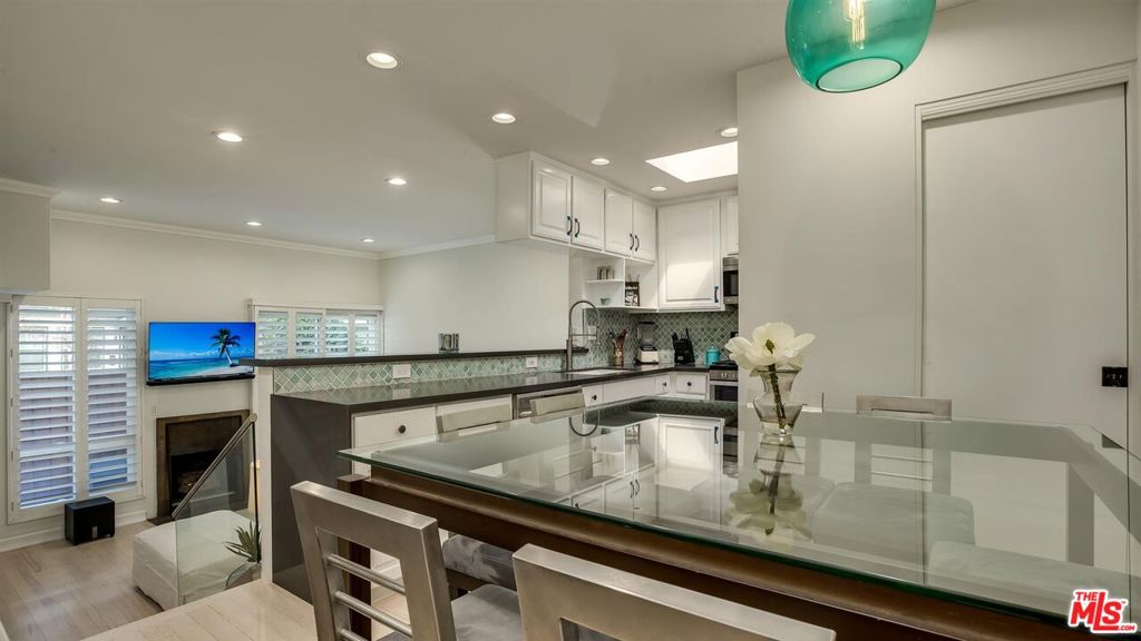 1144 17th Street 11