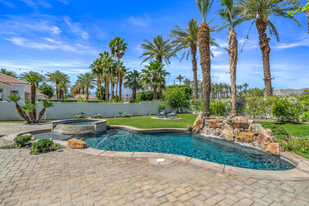 Mountain View CC - Residential