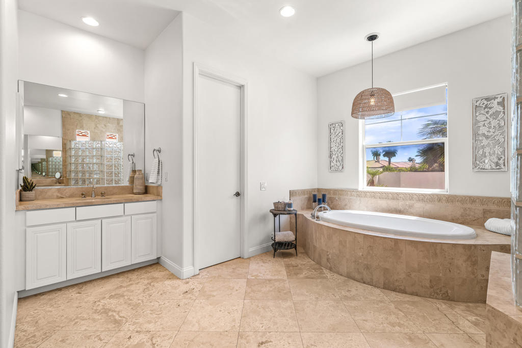 Mountain View CC - Residential