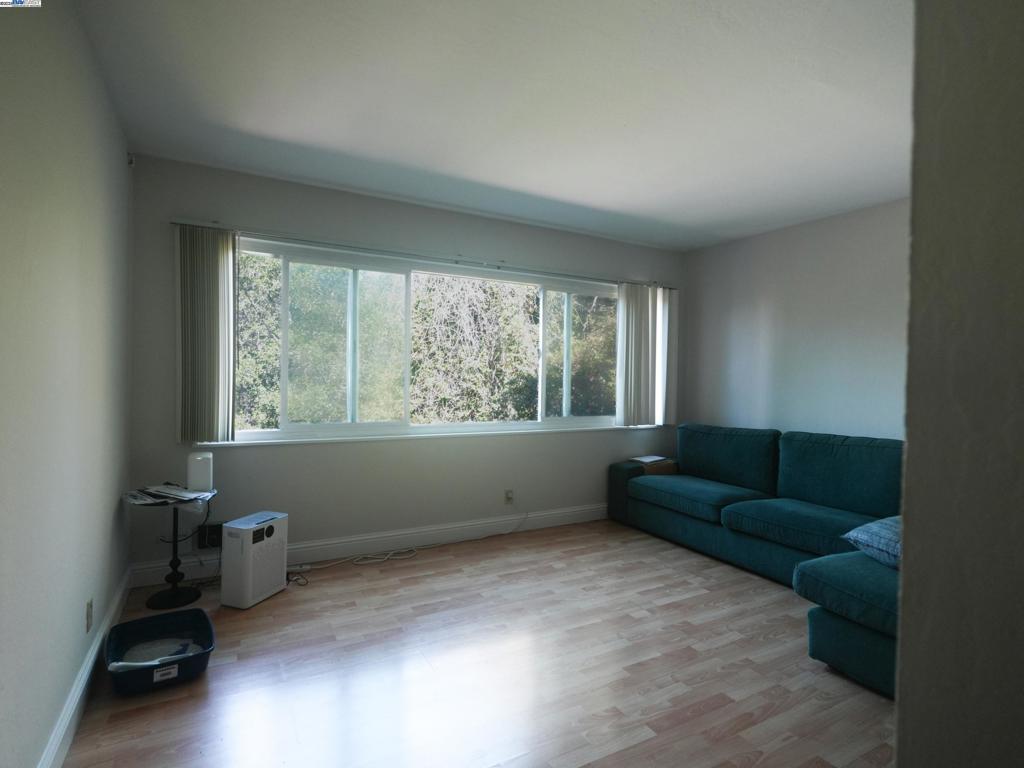 PIEDMONT - Residential Income