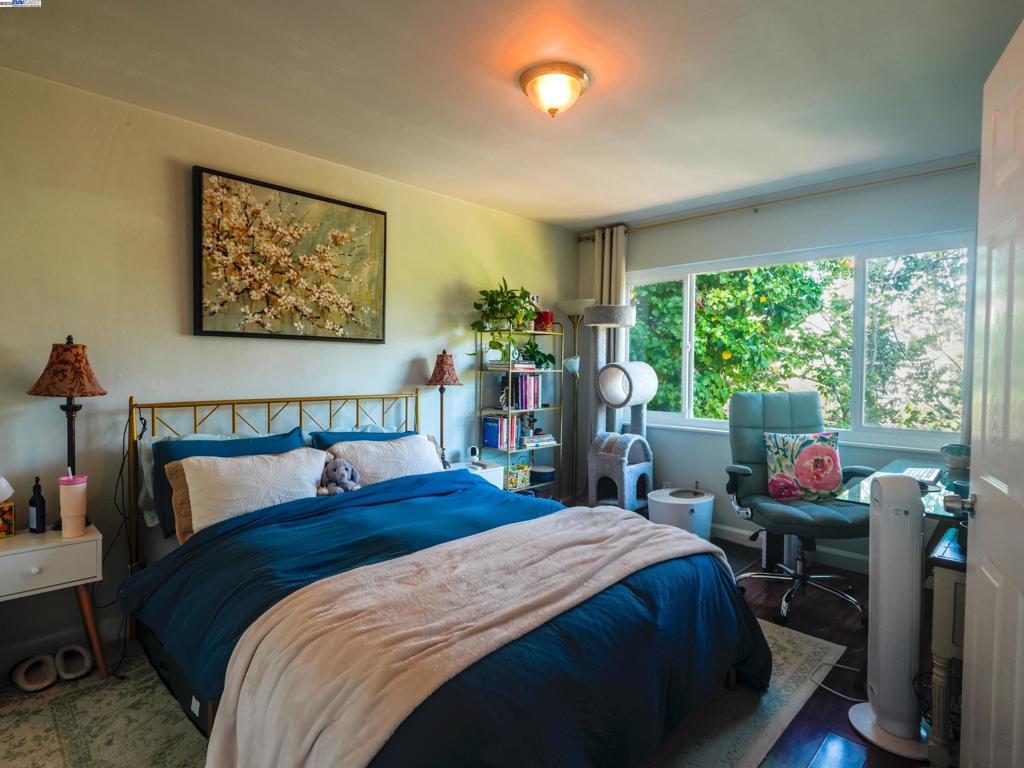 PIEDMONT - Residential Income