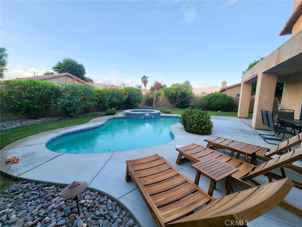 43620 Brahea Court