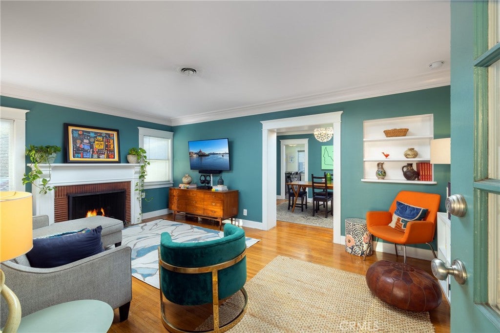 387 Coronado