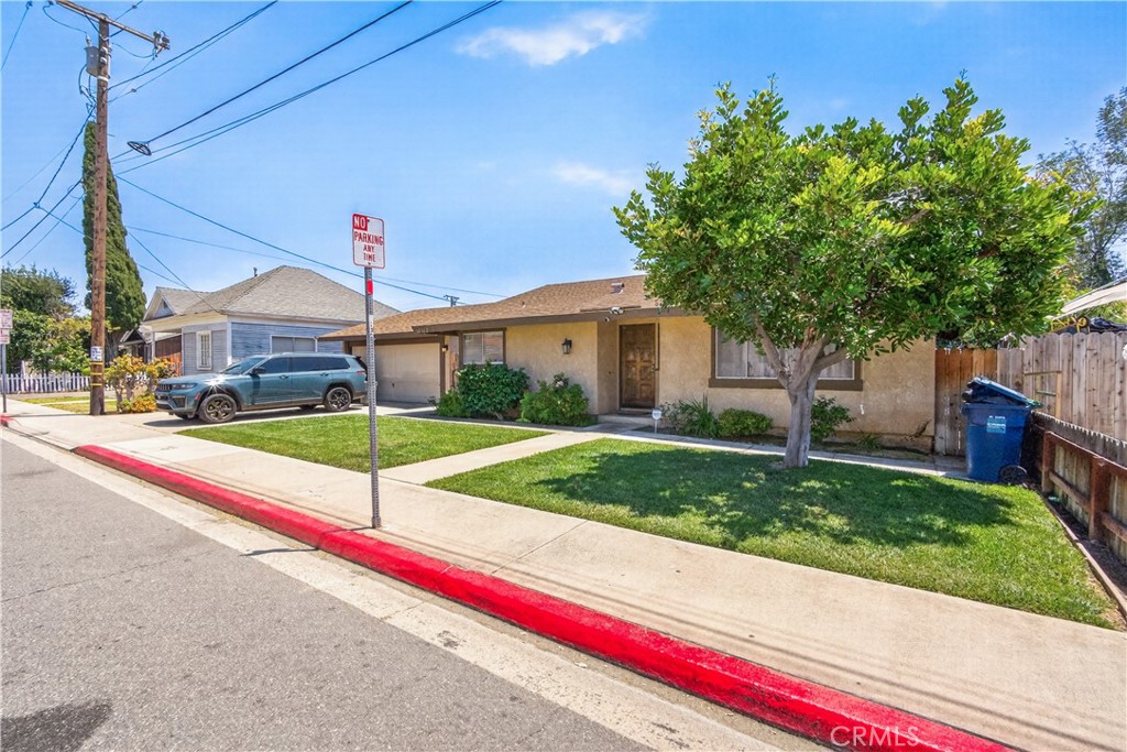 11742 Hewes