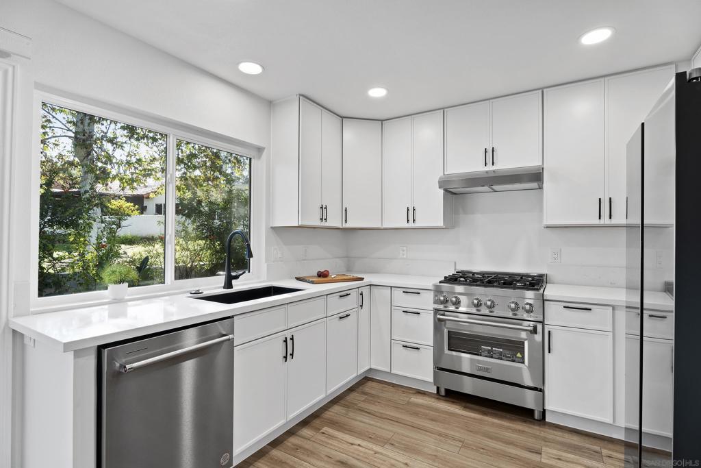 16407 Caminito Vecinos 155