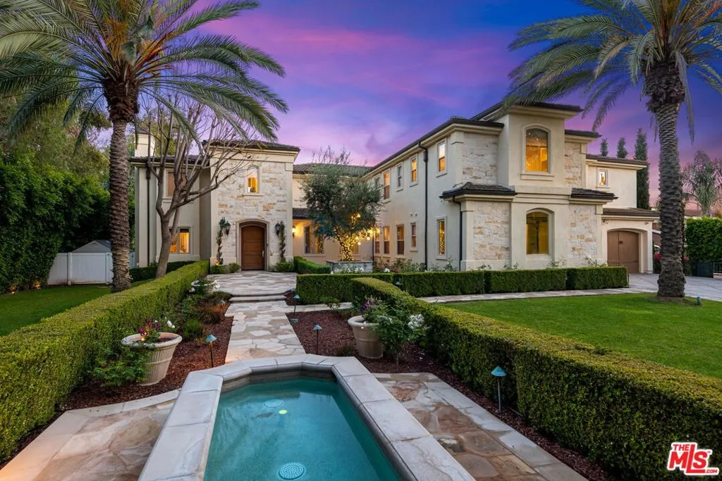 Yorba Linda, California 92886, United States, 7 Bedrooms Bedrooms, ,8 BathroomsBathrooms,Residential,Active,4985