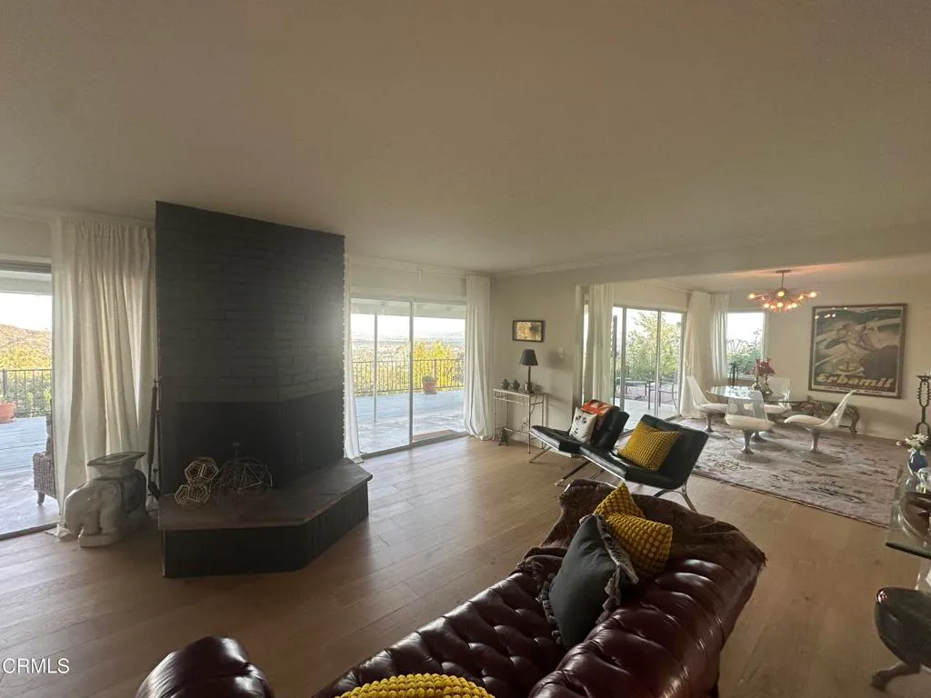 Sierra Madre, California 91024, United States, 3 Bedrooms Bedrooms, ,3 BathroomsBathrooms,Residential,Active,200839