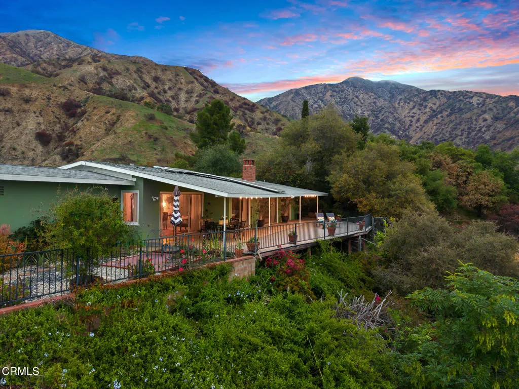 Sierra Madre, California 91024, United States, 3 Bedrooms Bedrooms, ,3 BathroomsBathrooms,Residential,Active,200839