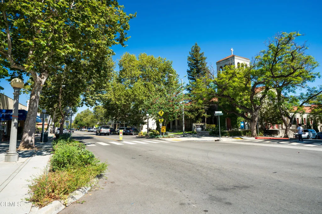 Sierra Madre, California 91024, United States, 3 Bedrooms Bedrooms, ,3 BathroomsBathrooms,Residential,Active,200839