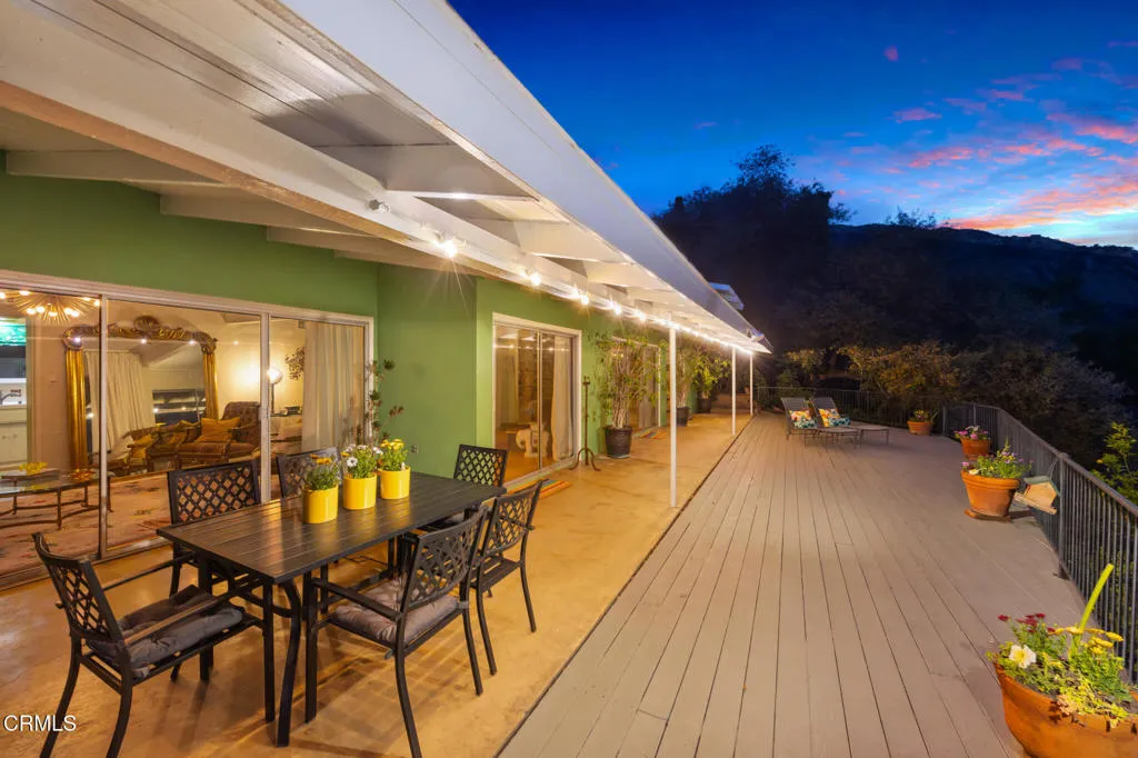 Sierra Madre, California 91024, United States, 3 Bedrooms Bedrooms, ,3 BathroomsBathrooms,Residential,Active,200839