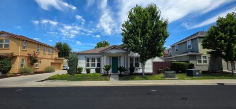 Photo of 9403 Vintner Circle, Patterson, CA 95363 (MLS # ML82048746)