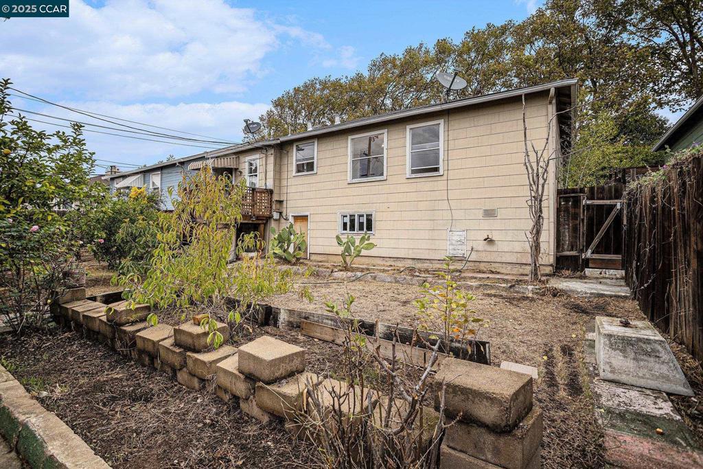 VALLEJO MANOR - Residential