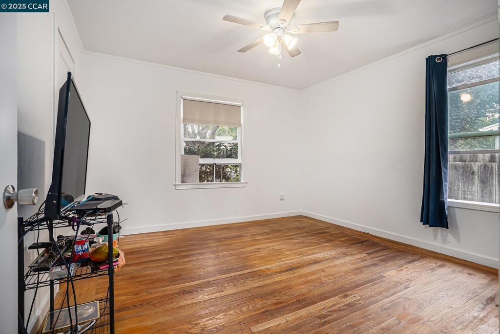 VALLEJO MANOR - Residential