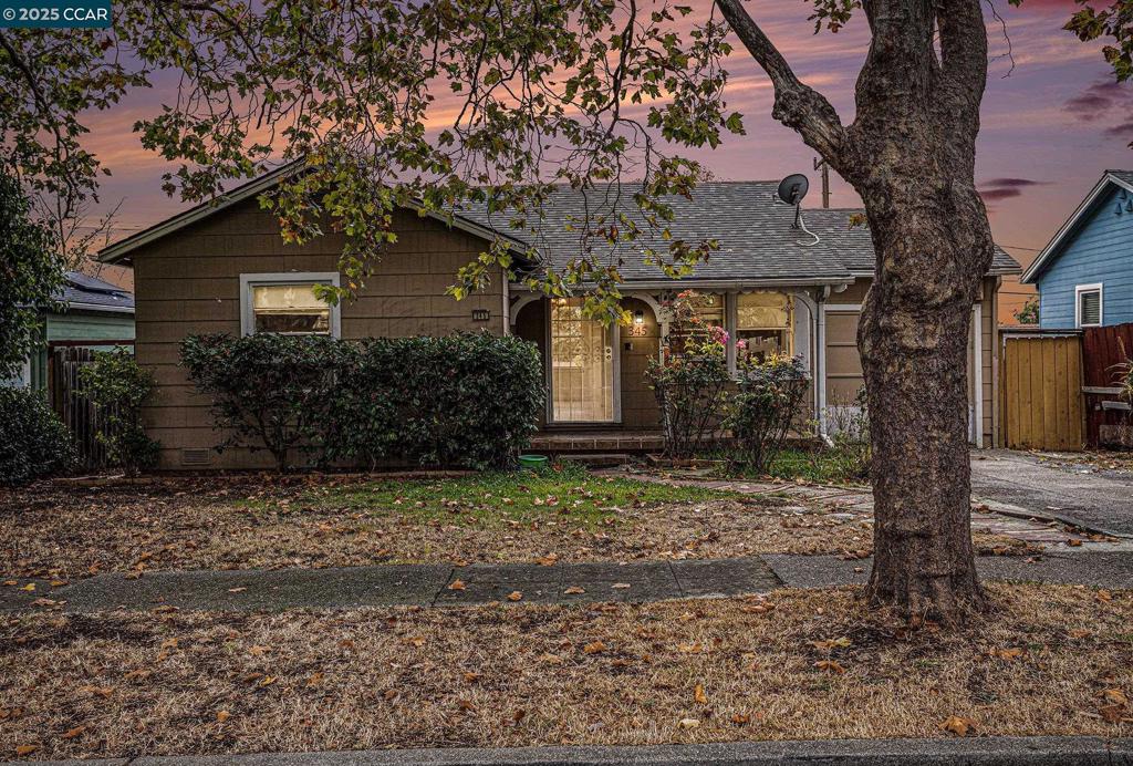 VALLEJO MANOR - Residential